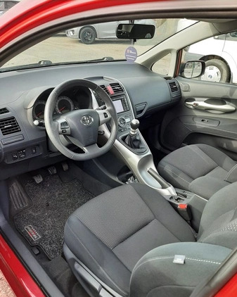 Toyota Auris cena 23800 przebieg: 169415, rok produkcji 2011 z Olsztyn małe 211